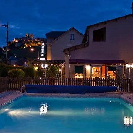 Hotel Les Messageries Saint-Flour (Cantal)