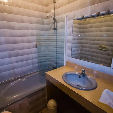 Hotel Les Messageries 2*