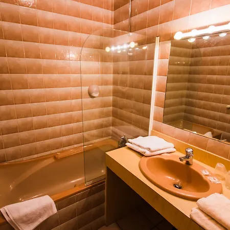 Les Messageries Hotell 2*