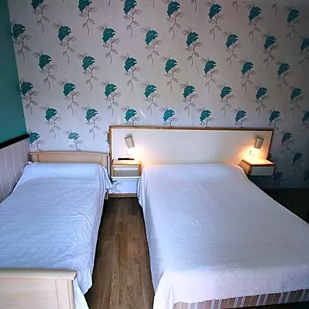 Les Messageries Hotell Saint-Flour (Cantal)