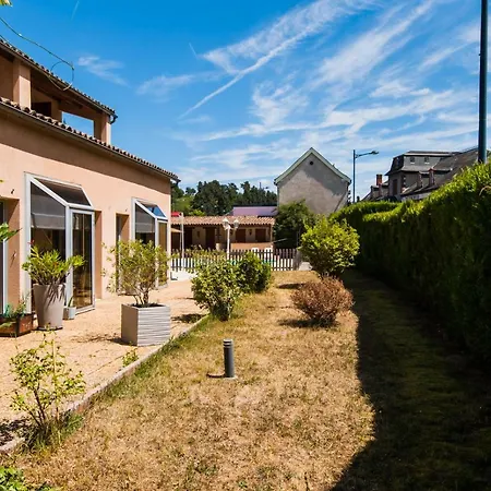 Les Messageries Hotel Saint-Flour (Cantal)