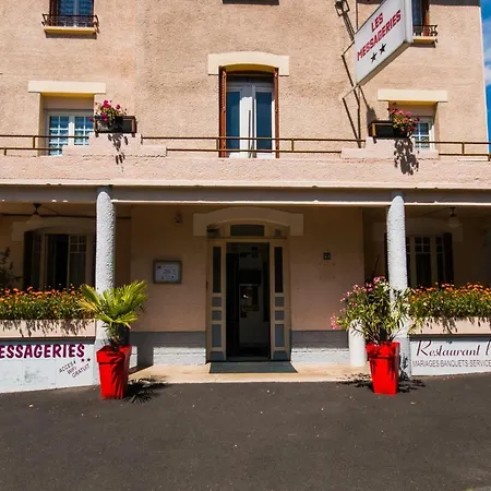Hotel Les Messageries Saint-Flour (Cantal)