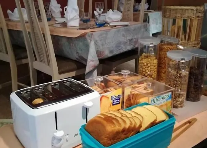 Hotel Les Messageries 2*