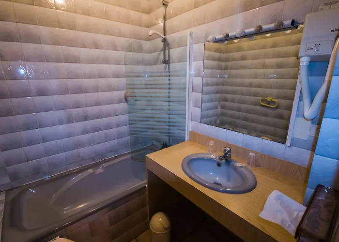 Hotel Les Messageries 2*