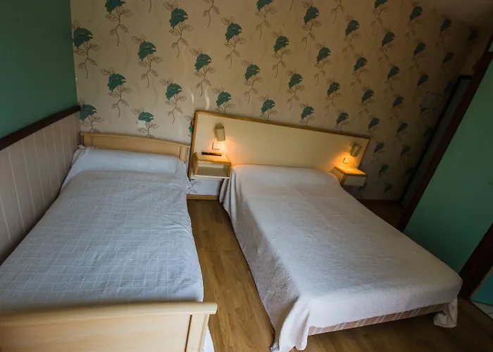 Hotel Les Messageries Saint-Flour (Cantal)