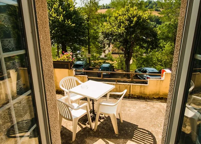 Les Messageries Hotel Saint-Flour (Cantal)