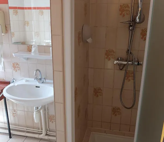 Hotel Les Messageries 2*