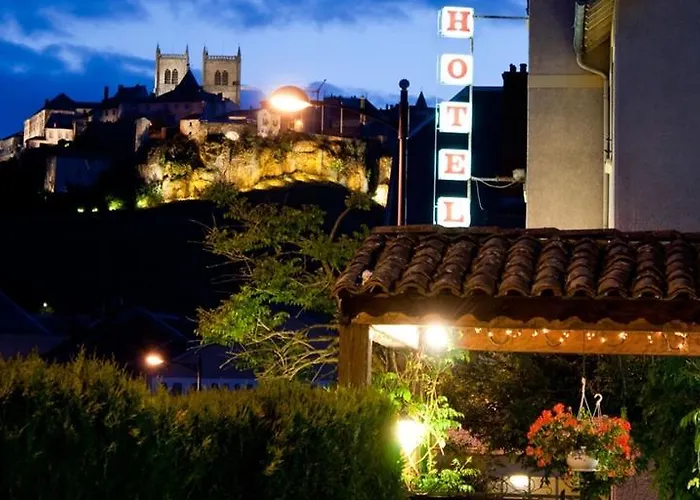 Les Messageries Saint-Flour (Cantal)