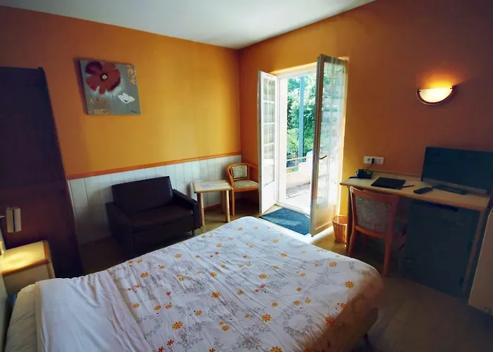 Les Messageries Hotel Saint-Flour (Cantal)