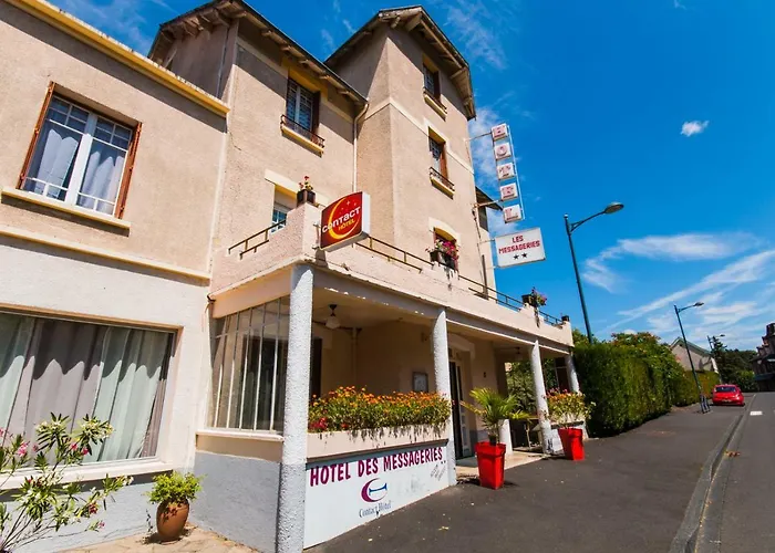 Hotel Les Messageries Saint-Flour (Cantal)